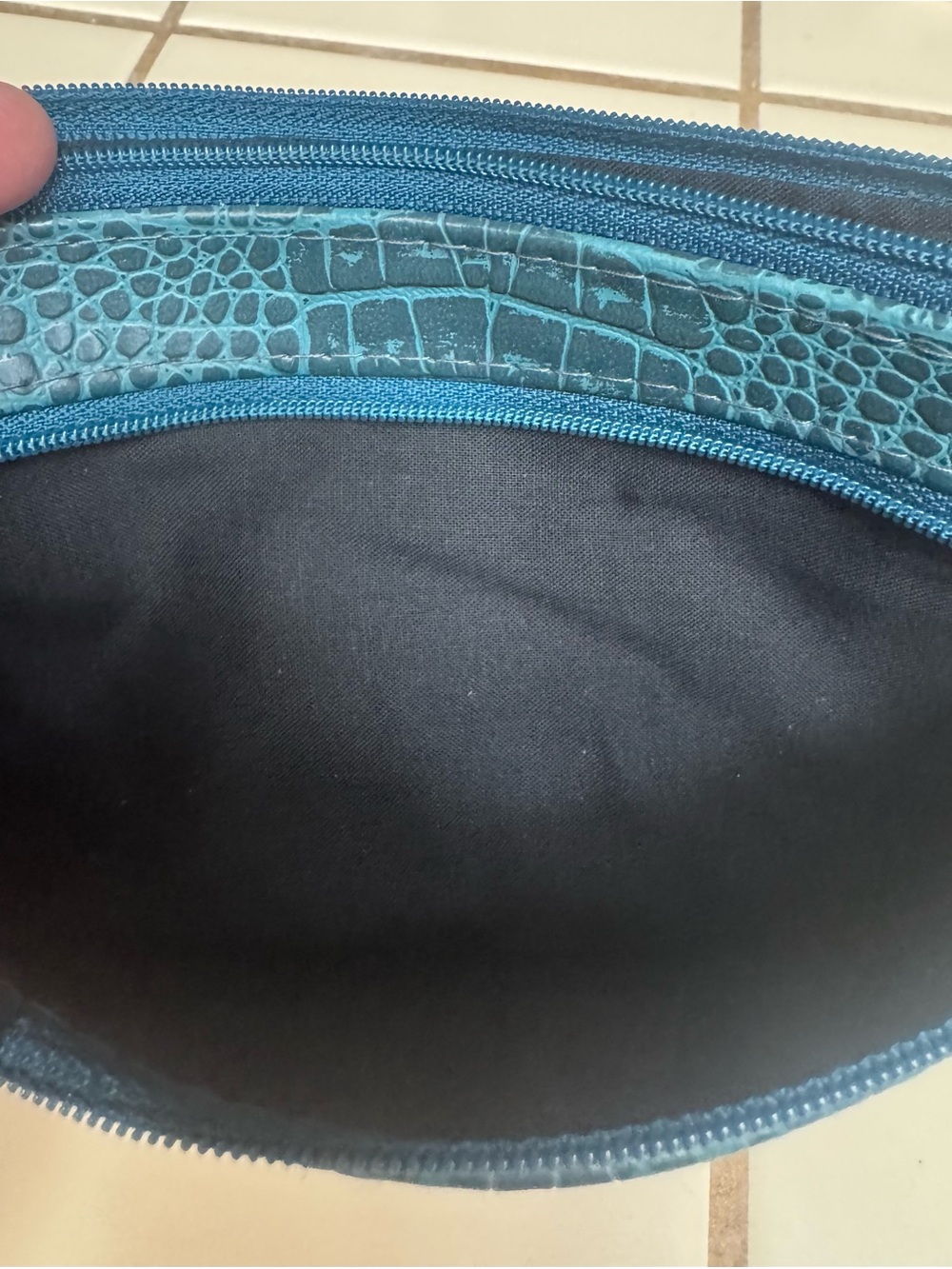 Makeup Junkie DemiMore Clutch Jade - Picture 6 of 7